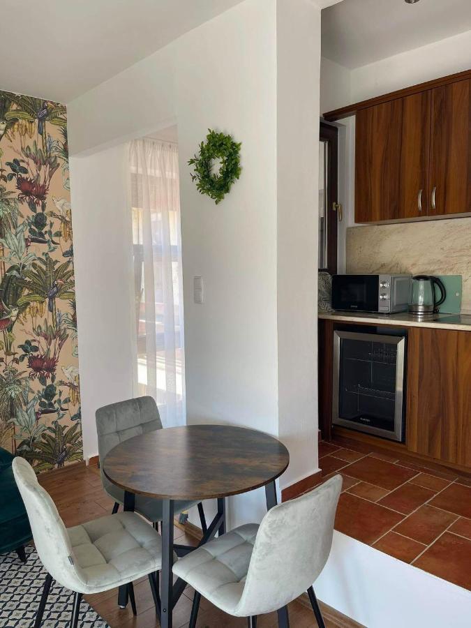 Fit Paradise Apartman Miskolc Buitenkant foto